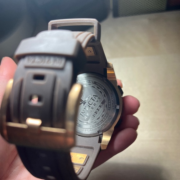 Invicta Reserve Arsenal Swiss Watch - Picture 3 of 3